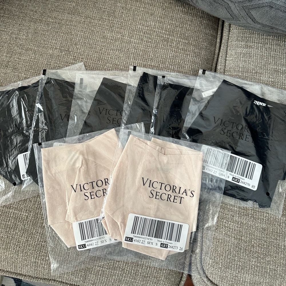 NWT PINK No-show Cheeky Panties